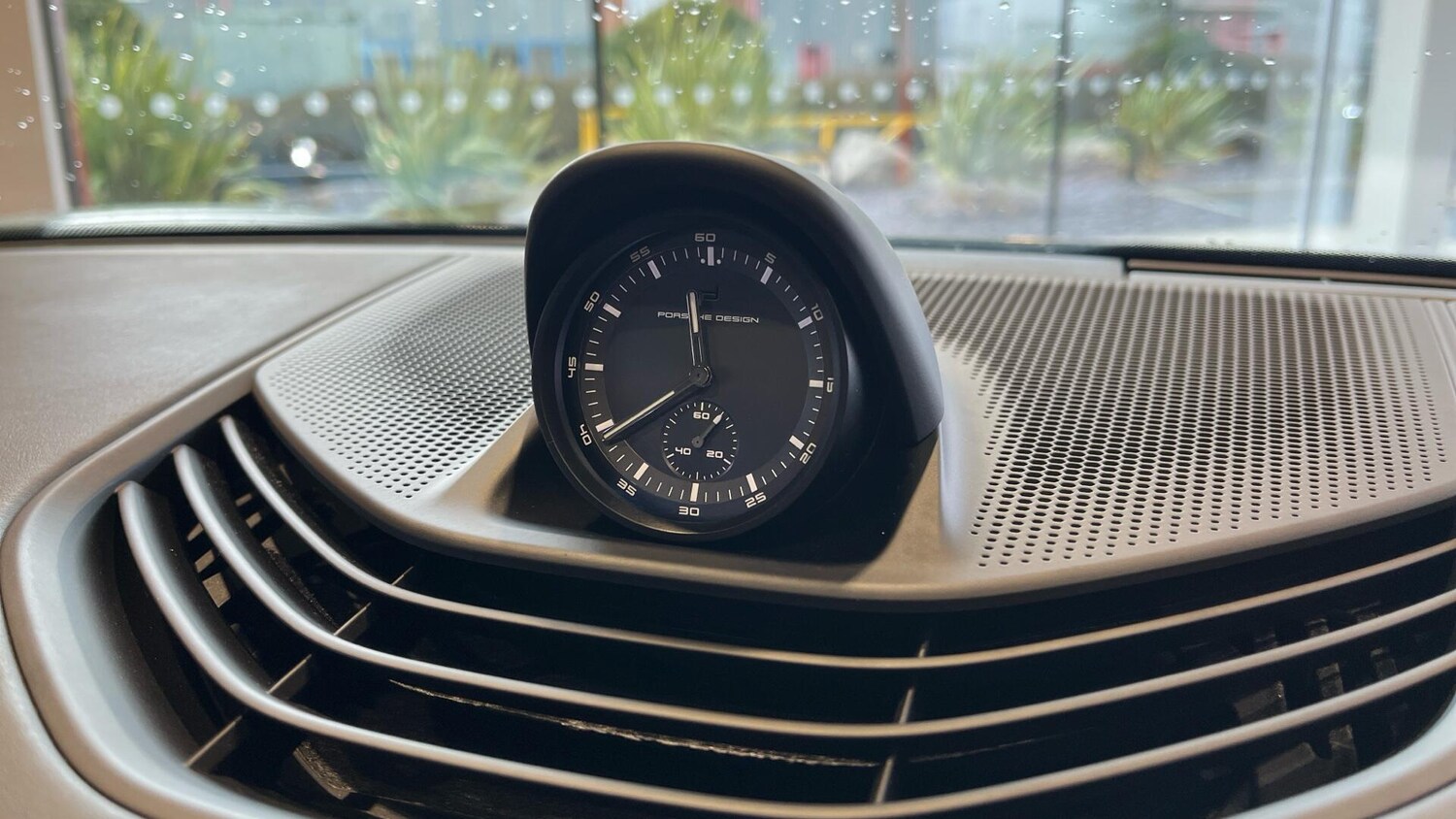 Used Porsche Taycan 2023 for sale - 77625845: Photo 28