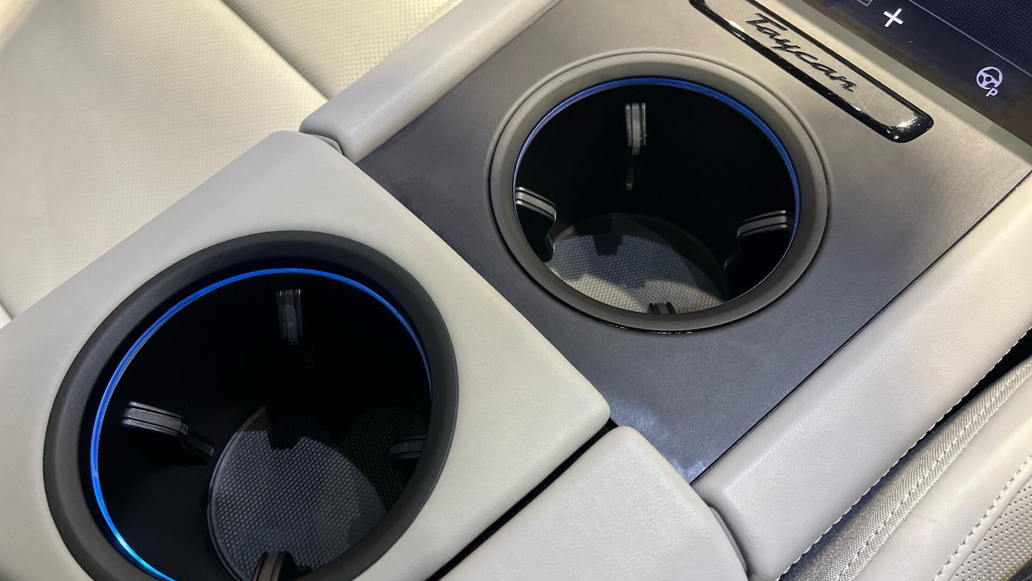 Used Porsche Taycan 2023 for sale - 77625845: Photo 31