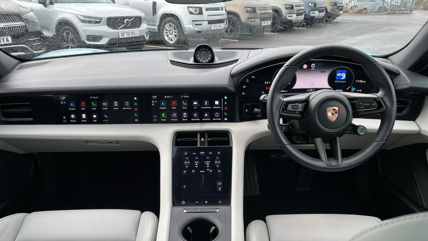 Used Porsche Taycan 2023 for sale - 77625845: Photo 4