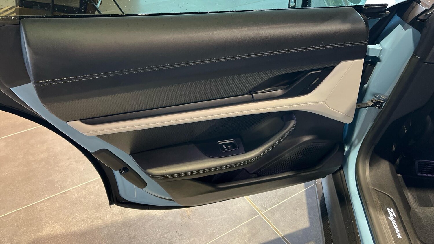 Used Porsche Taycan 2023 for sale - 77625845: Photo 42