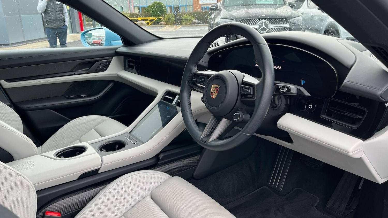 Used Porsche Taycan 2023 for sale - 77625845: Photo 6