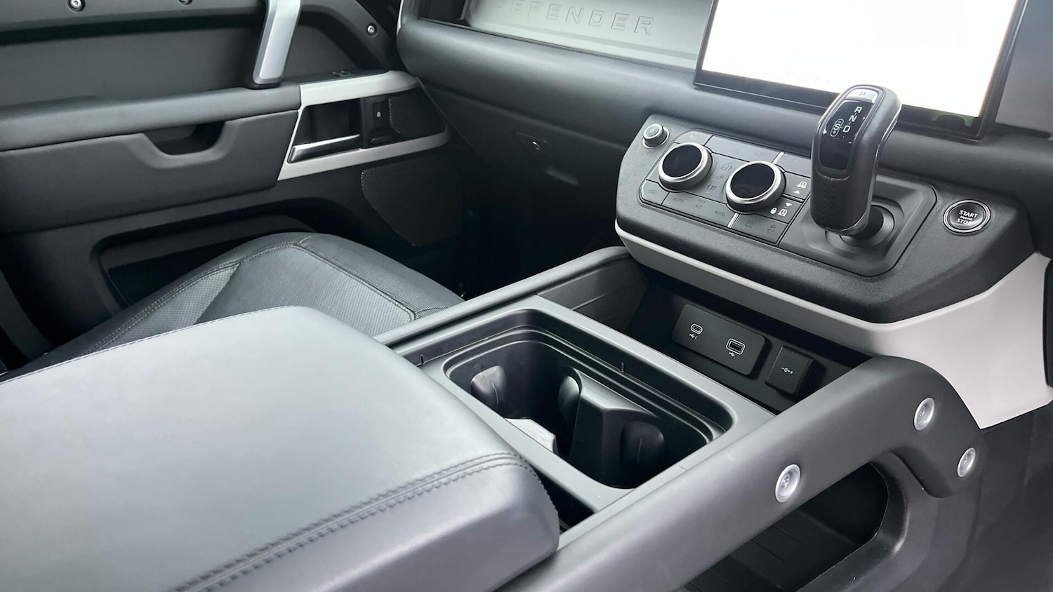 Used Land Rover Defender 2023 for sale - 76781463: Photo 10