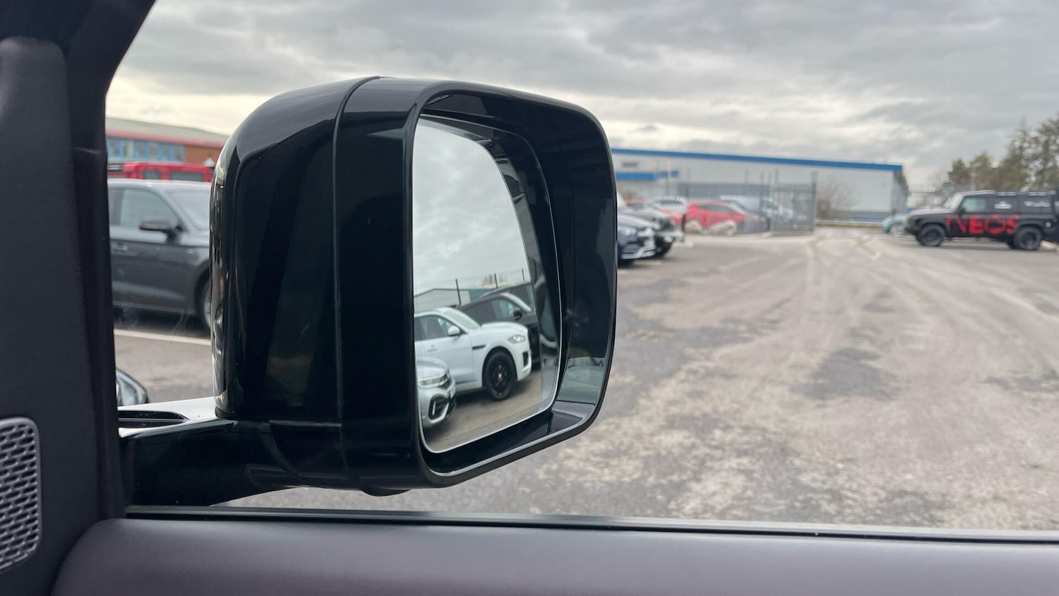 Used Land Rover Defender 2023 for sale - 76781463: Photo 20