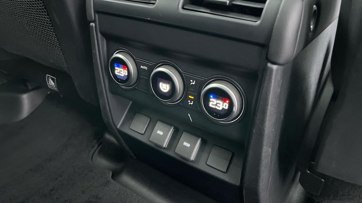 Used Land Rover Defender 2023 for sale - 76781463: Photo 25