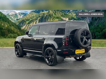 Used Land Rover Defender 110 2023 for sale - 76781463: Photo