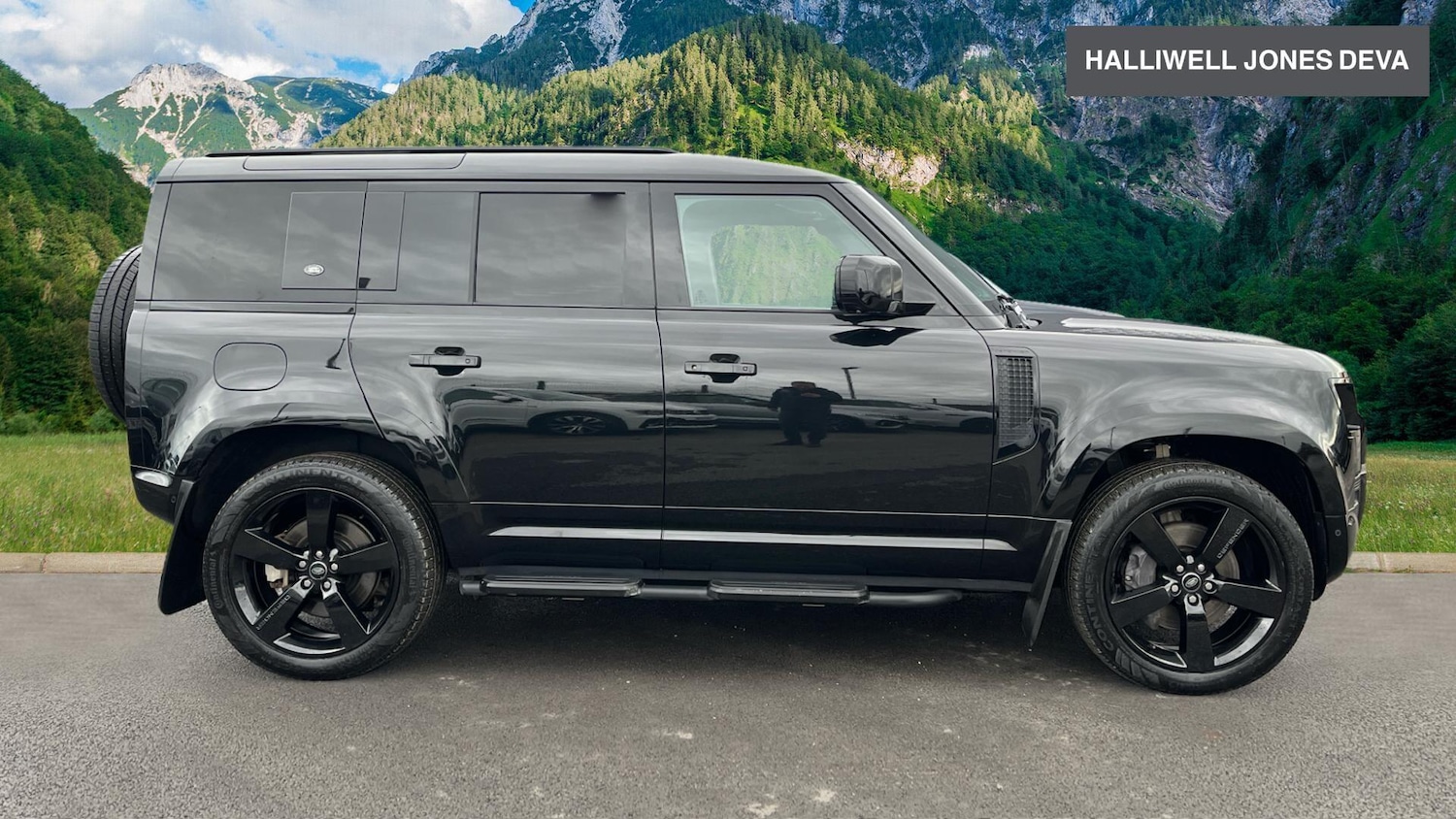 Used Land Rover Defender 2023 for sale - 76781463: Photo 3