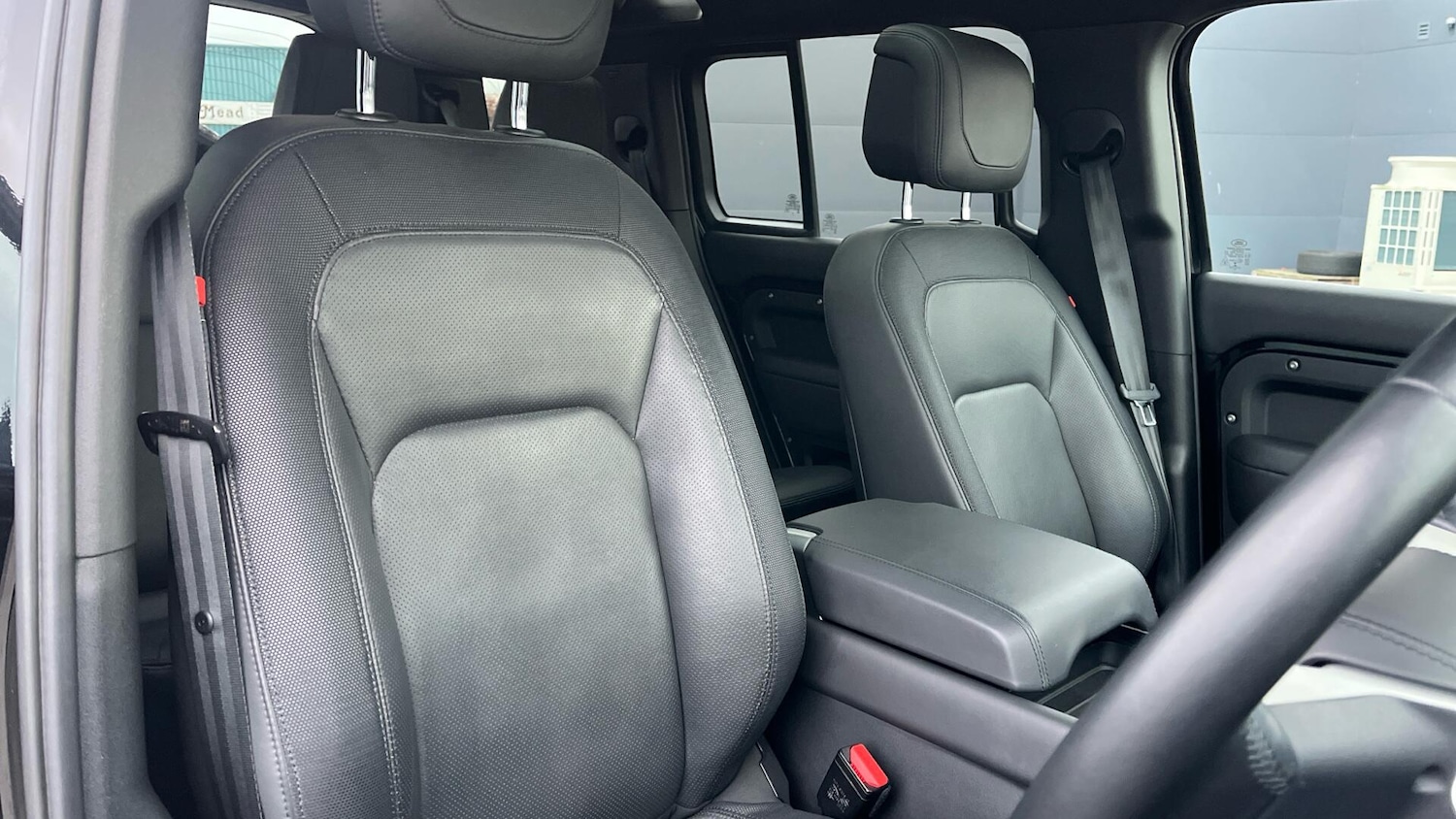 Used Land Rover Defender 2023 for sale - 76781463: Photo 32