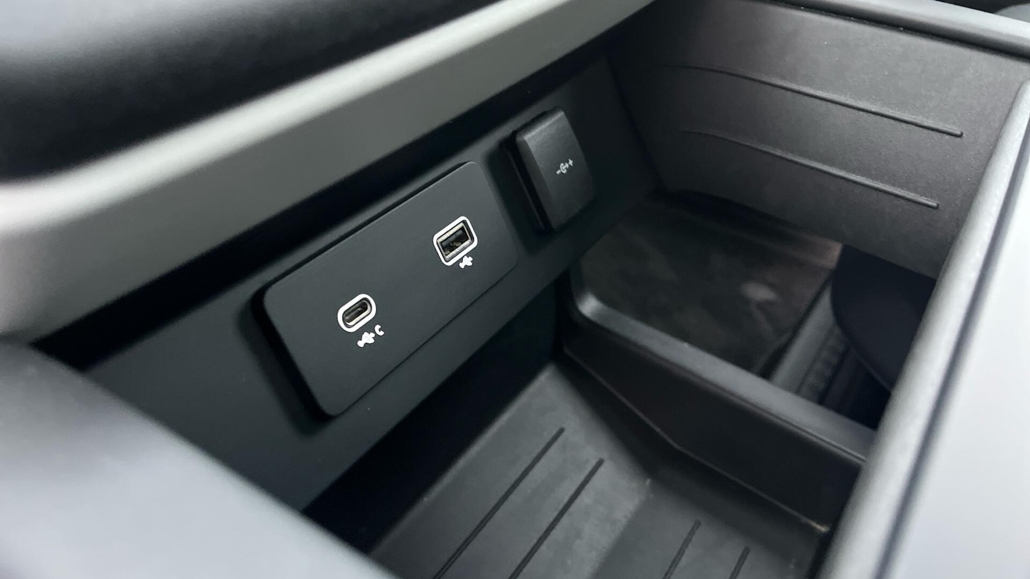 Used Land Rover Defender 2023 for sale - 76781463: Photo 38