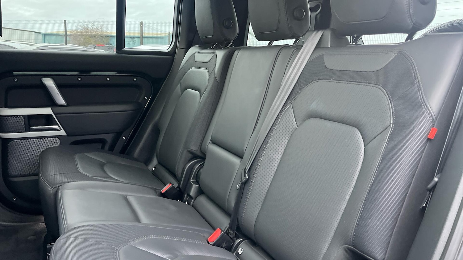 Used Land Rover Defender 2023 for sale - 76781463: Photo 41