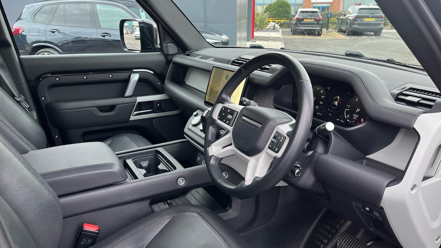 Used Land Rover Defender 2023 for sale - 76781463: Photo 6