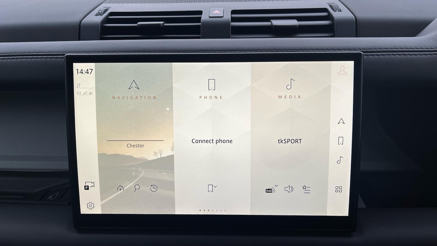 Used Land Rover Defender 2023 for sale - 76781463: Photo 8