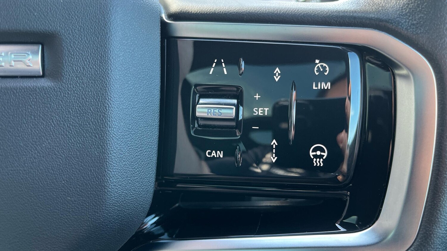 Used Land Rover Range Rover Evoque 2023 for sale - 77957619: Photo 18