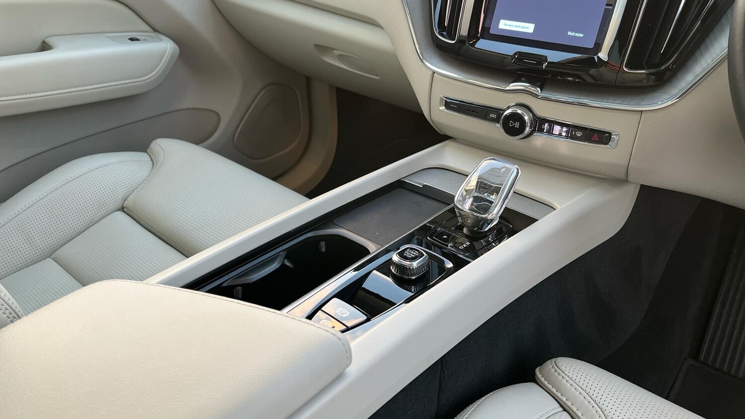 Used Volvo XC60 2023 for sale - 76865717: Photo 10