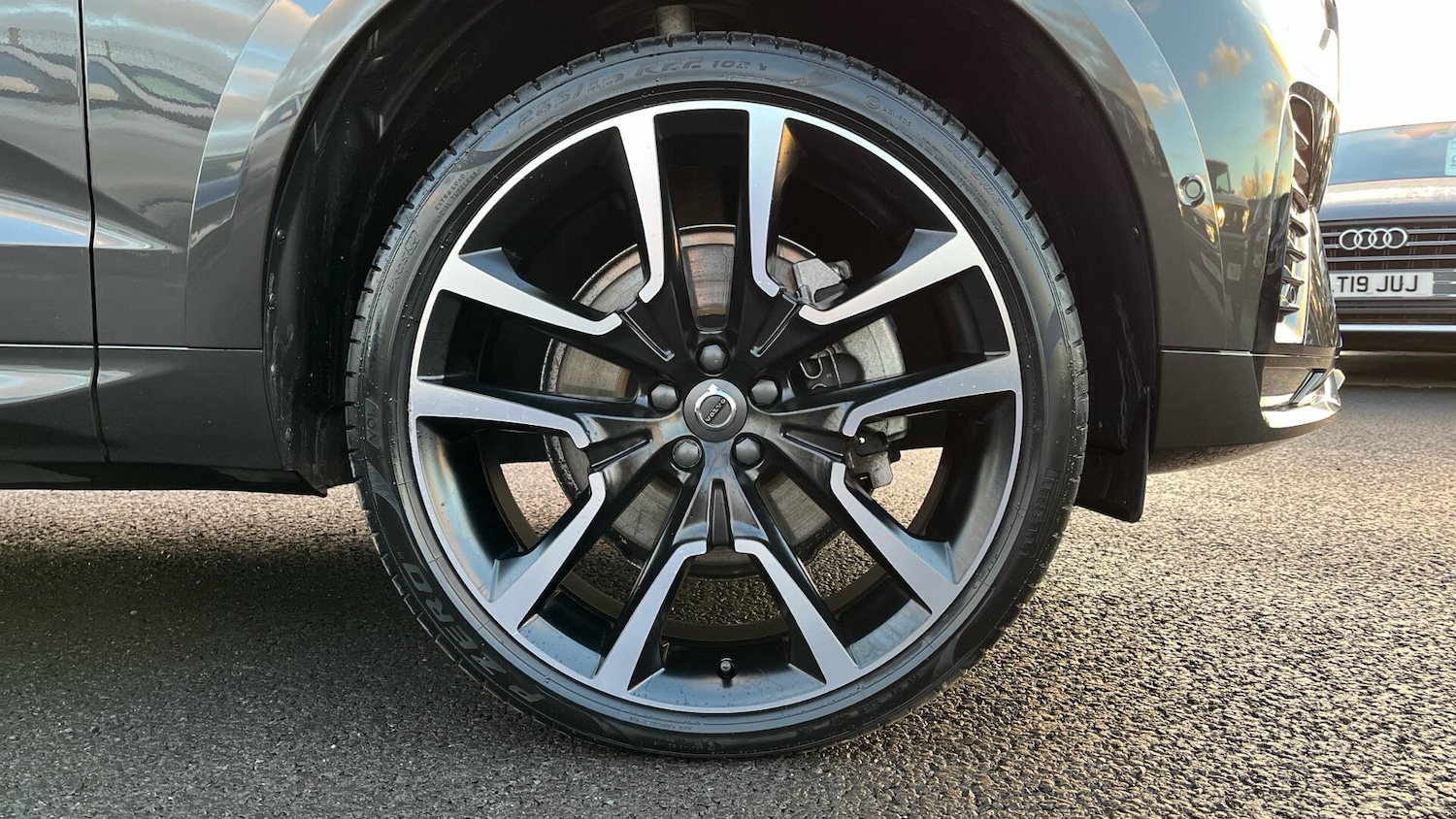 Used Volvo XC60 2023 for sale - 76865717: Photo 14