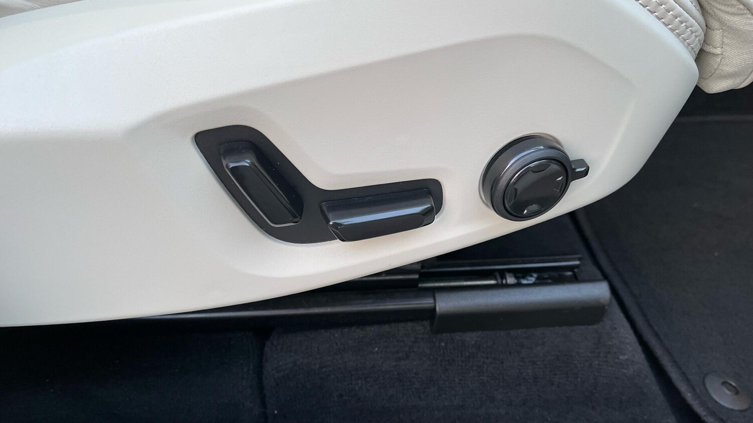 Used Volvo XC60 2023 for sale - 76865717: Photo 26