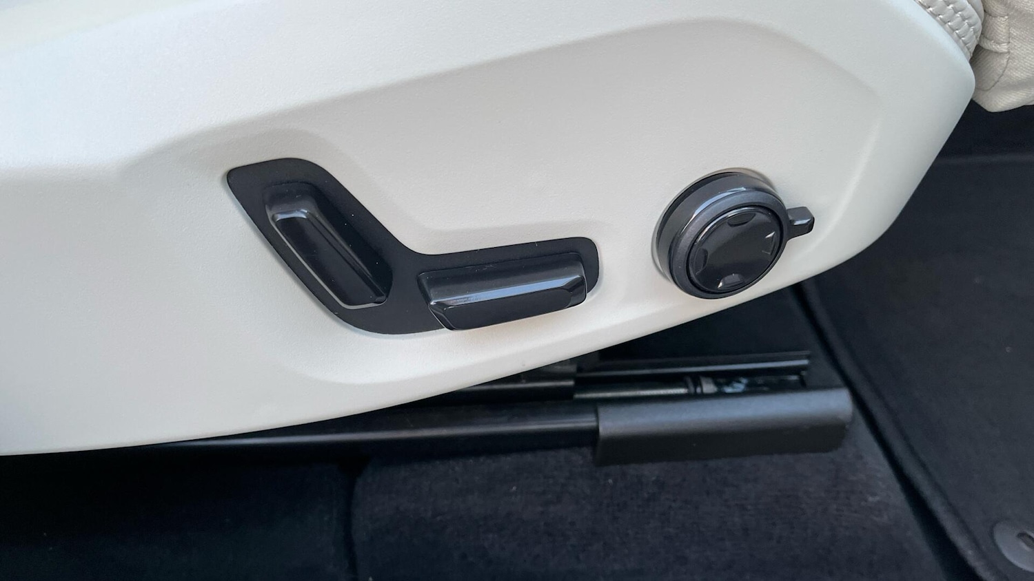 Used Volvo XC60 2023 for sale - 76865717: Photo 27