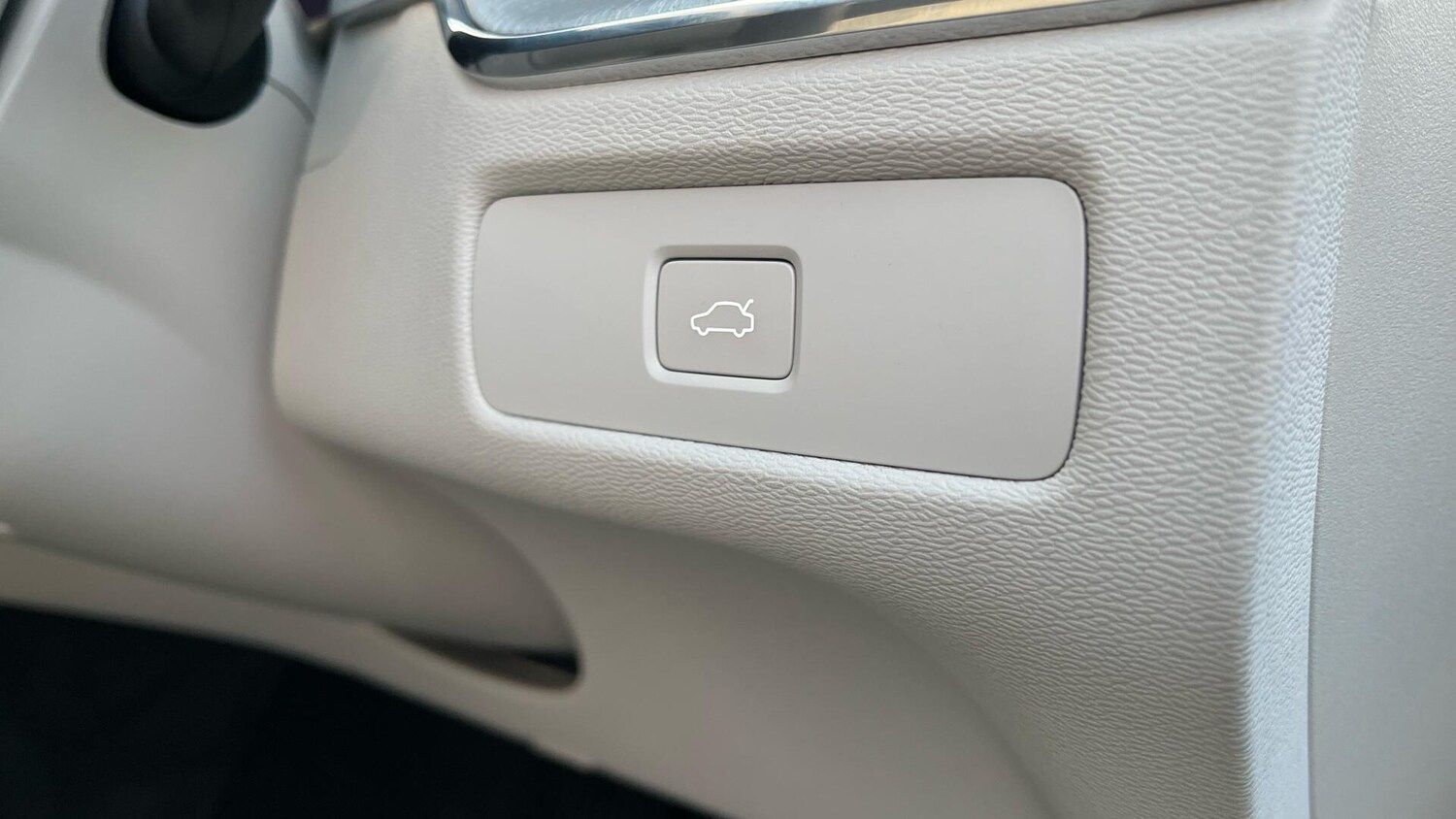 Used Volvo XC60 2023 for sale - 76865717: Photo 28