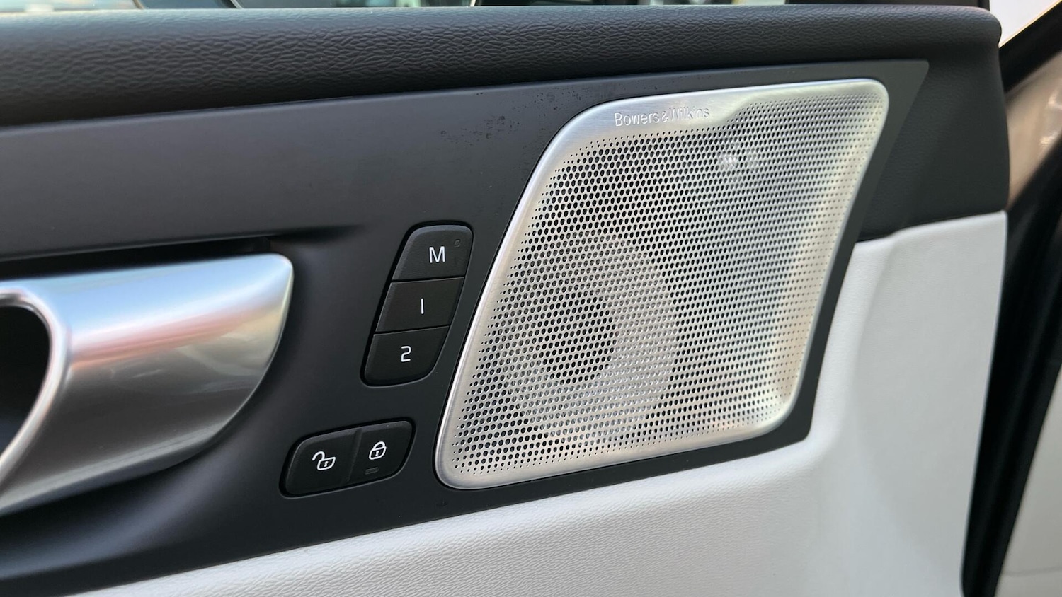 Used Volvo XC60 2023 for sale - 76865717: Photo 32