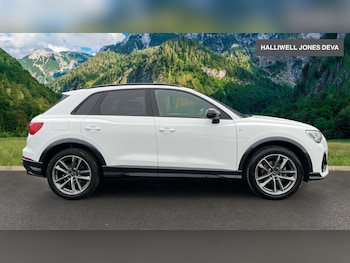 Used Audi Q3 2022 for sale - 77215666: Photo