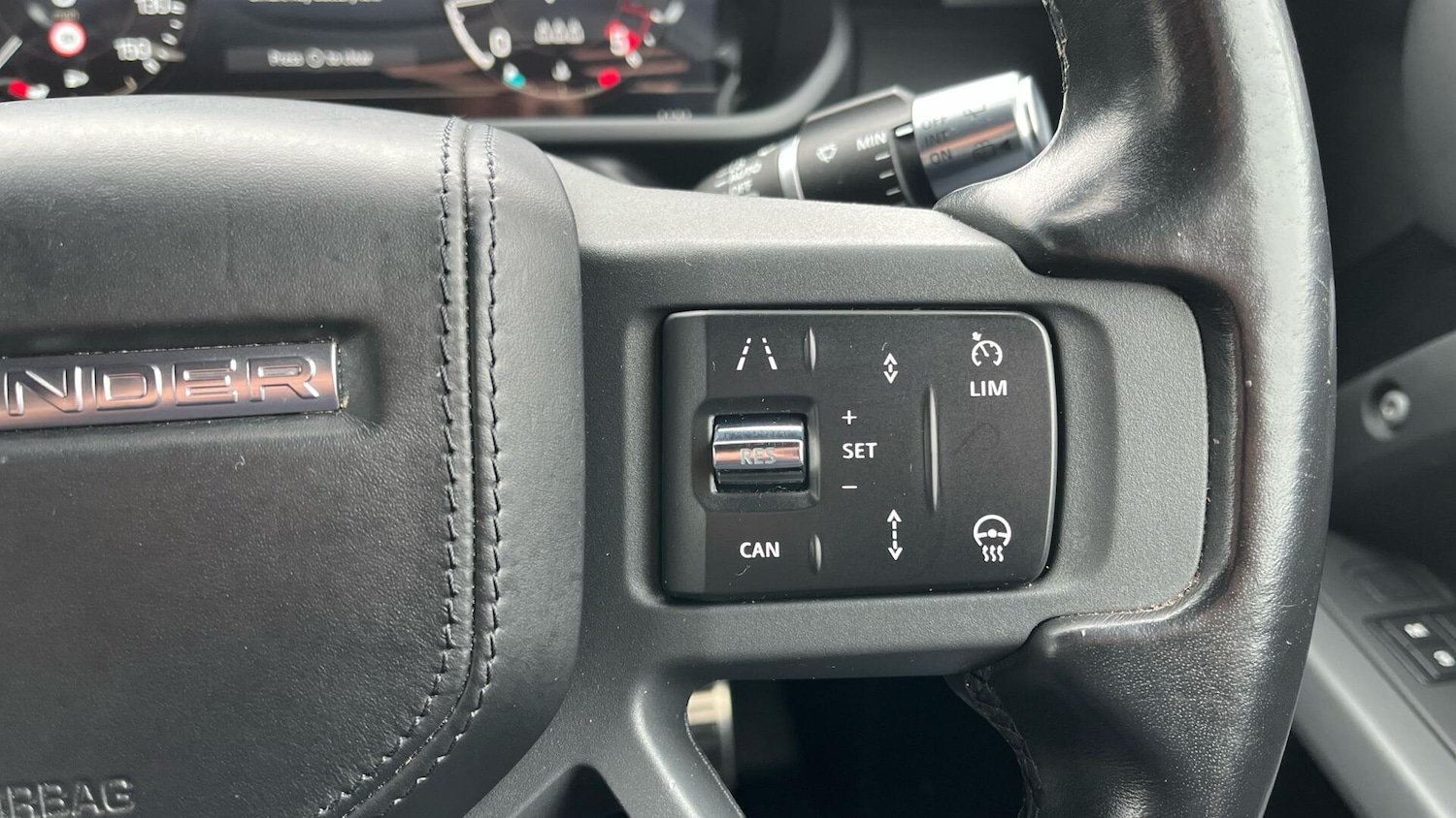 Used Land Rover Defender 2022 for sale - 76780575: Photo 18