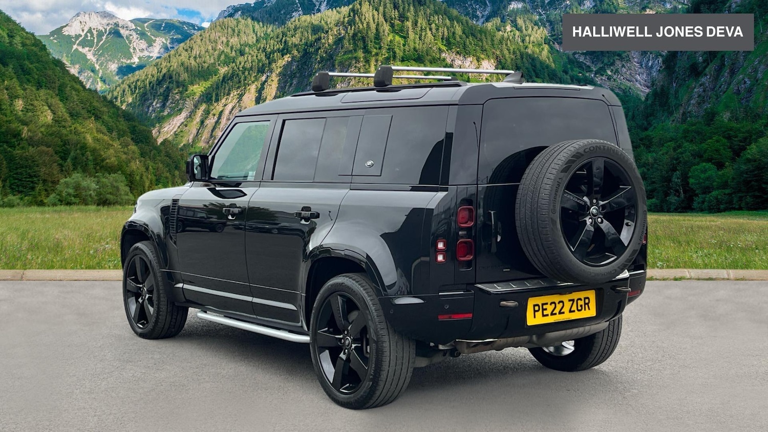 Used Land Rover Defender 2022 for sale - 76780575: Photo 2