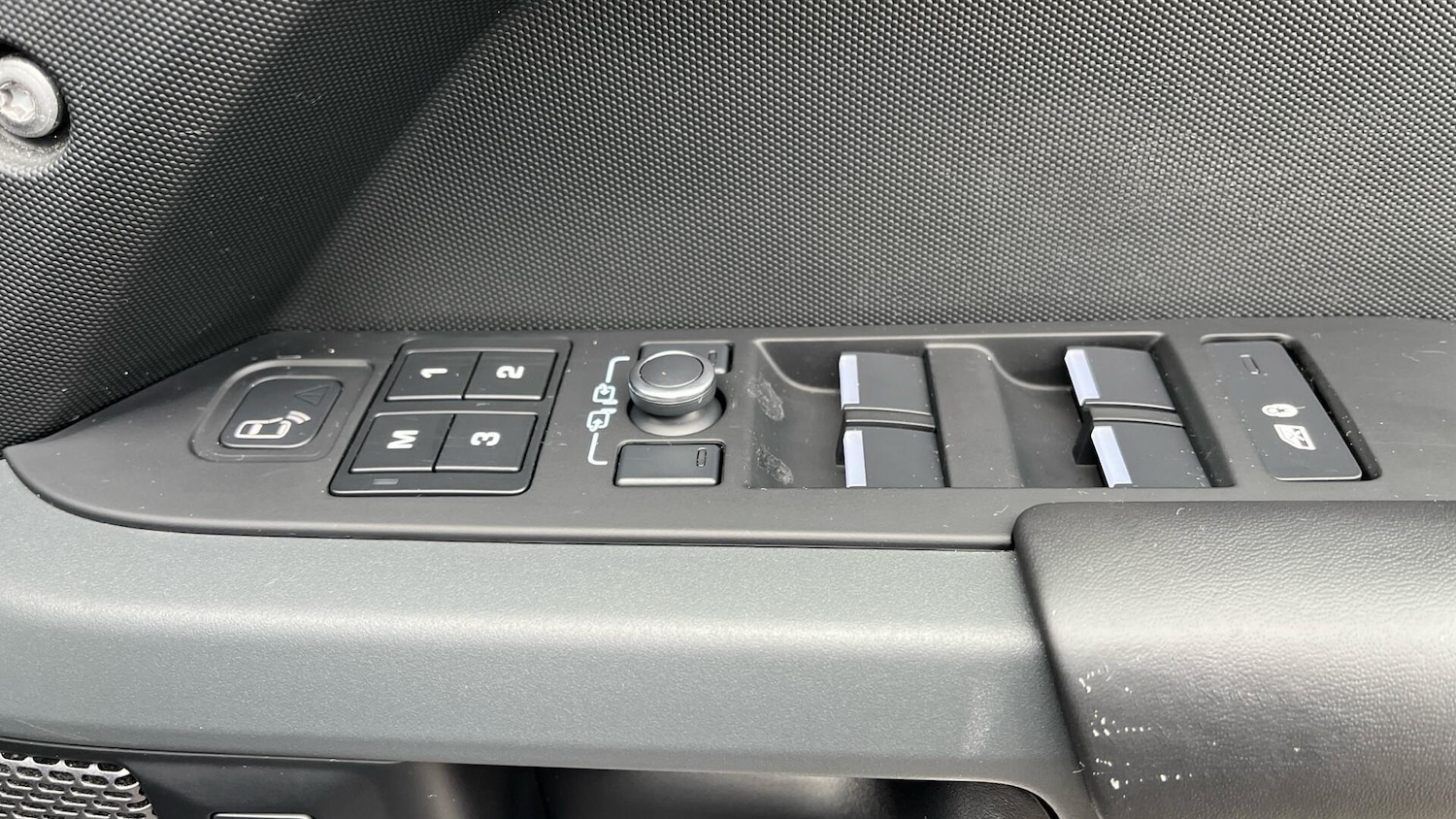 Used Land Rover Defender 2022 for sale - 76780575: Photo 29