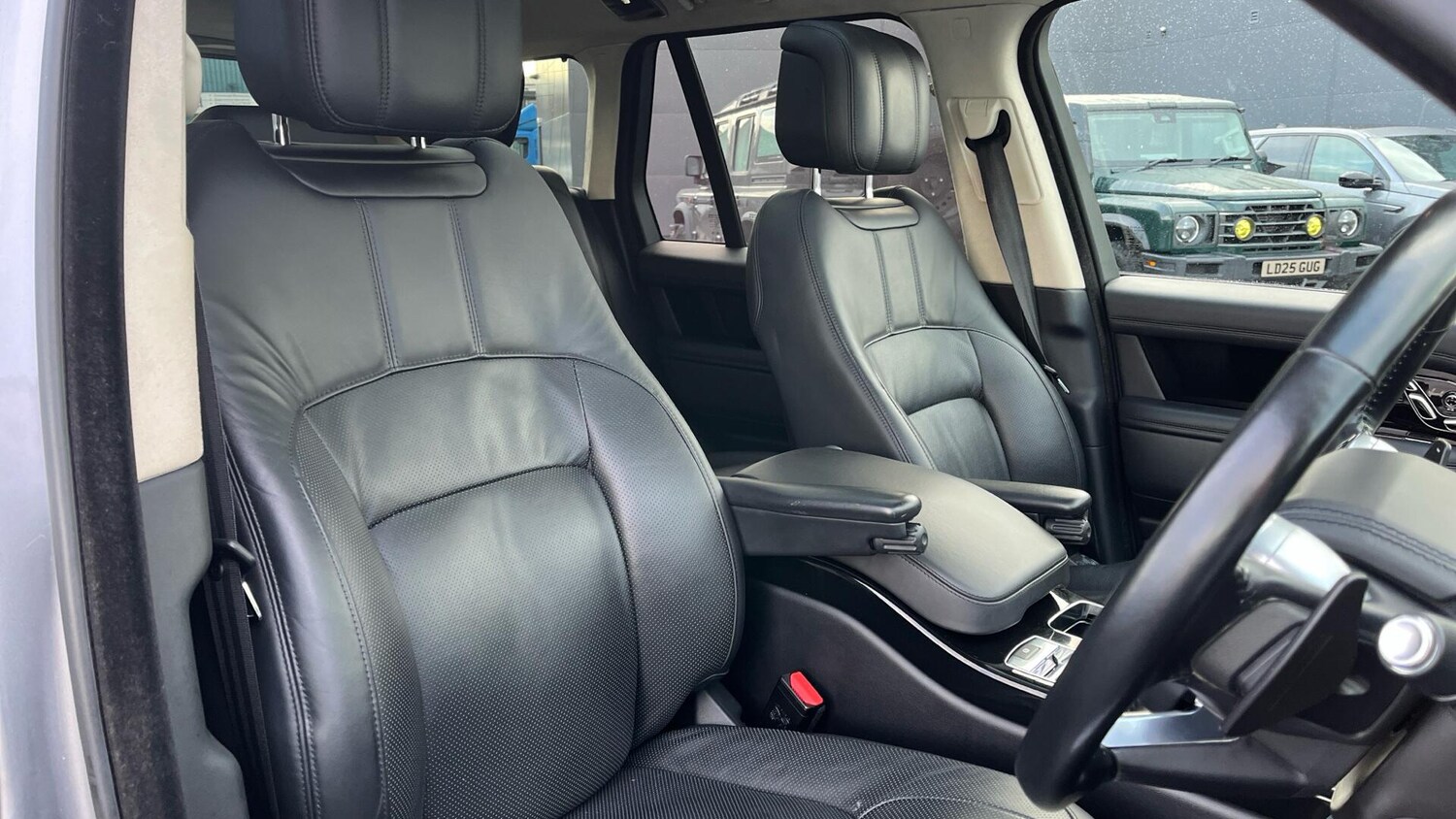 Used Land Rover Range Rover 2020 for sale - 76801121: Photo 32