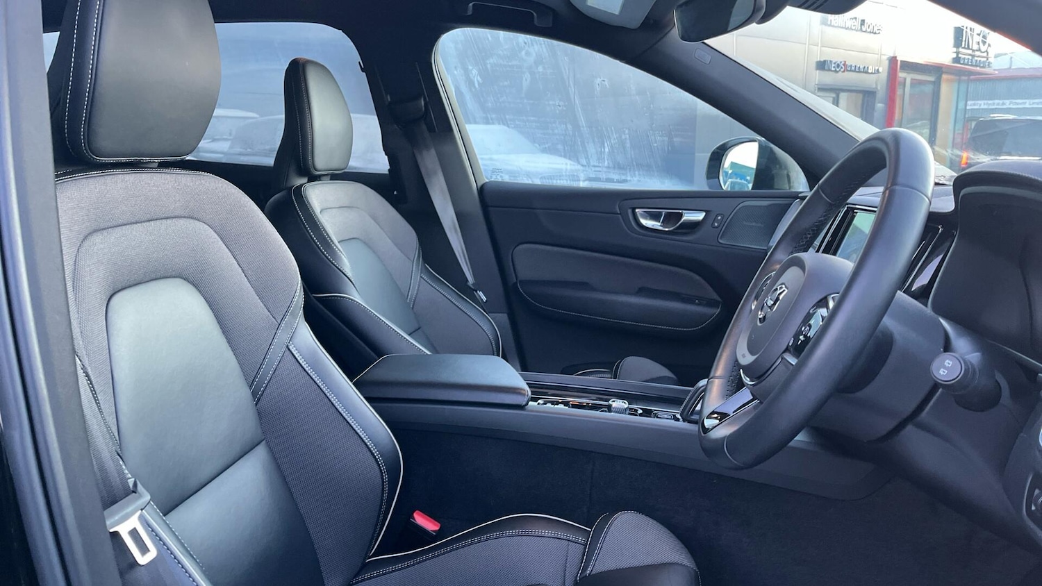 Used Volvo XC60 2021 for sale - 77040919: Photo 11