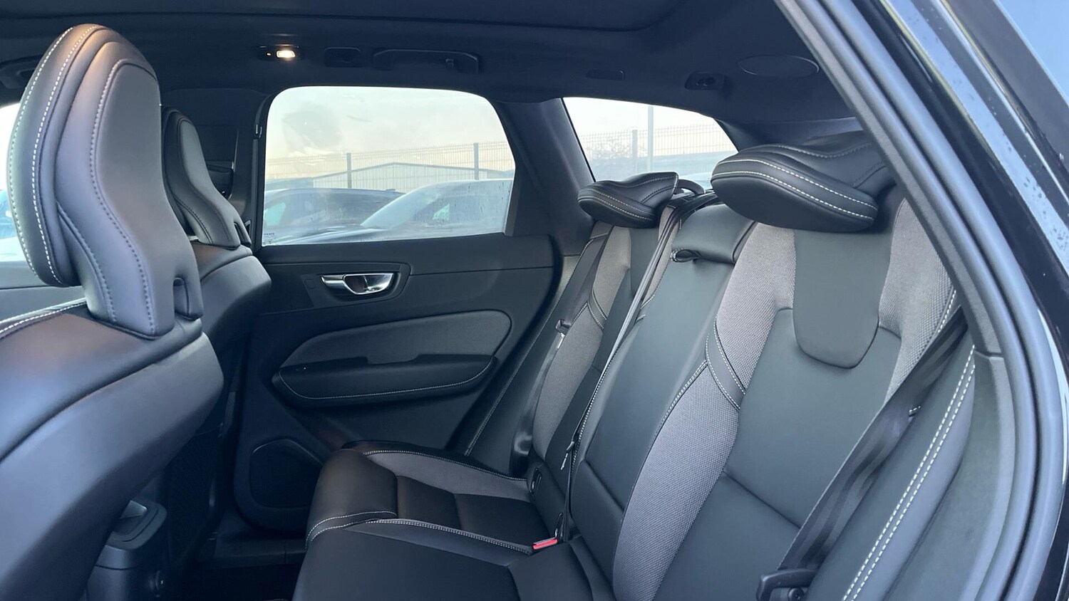 Used Volvo XC60 2021 for sale - 77040919: Photo 12