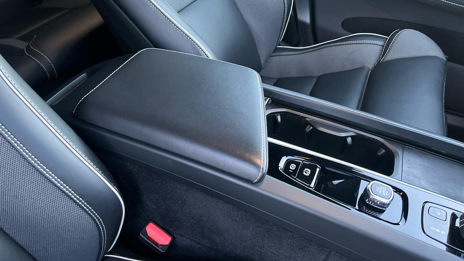 Used Volvo XC60 2021 for sale - 77040919: Photo 19