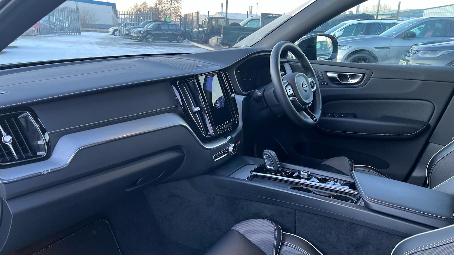 Used Volvo XC60 2021 for sale - 77040919: Photo 7