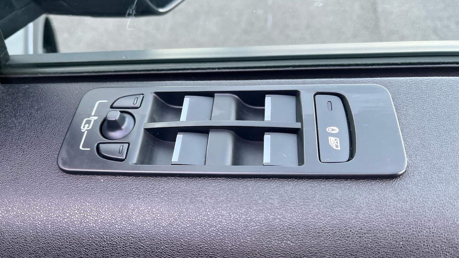 Used Land Rover Discovery Sport 2021 for sale - 76832303: Photo 28