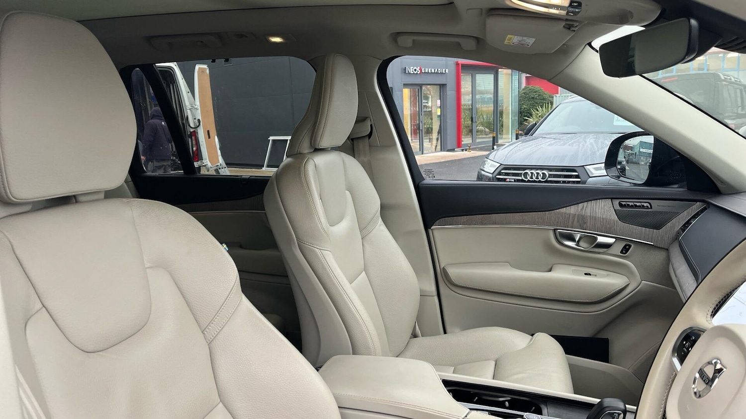 Used Volvo XC90 2023 for sale - 77144297: Photo 11