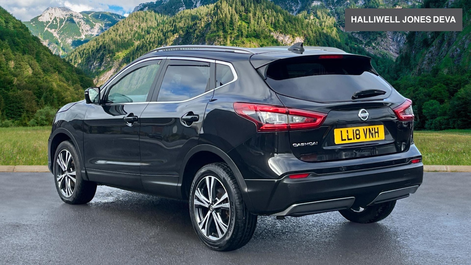 Used Nissan Qashqai 2018 for sale - 77573833: Photo 2