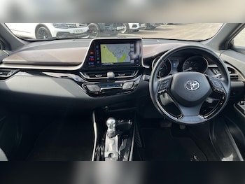 Used Toyota C-HR 2018 for sale - 78072881: Photo