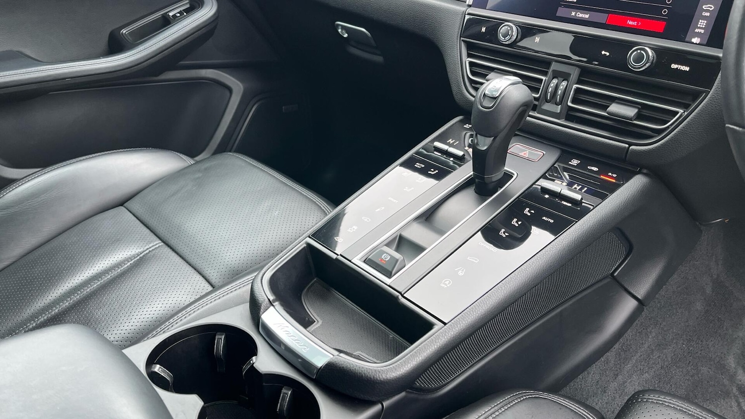 Used Porsche Macan 2022 for sale - 77538630: Photo 10