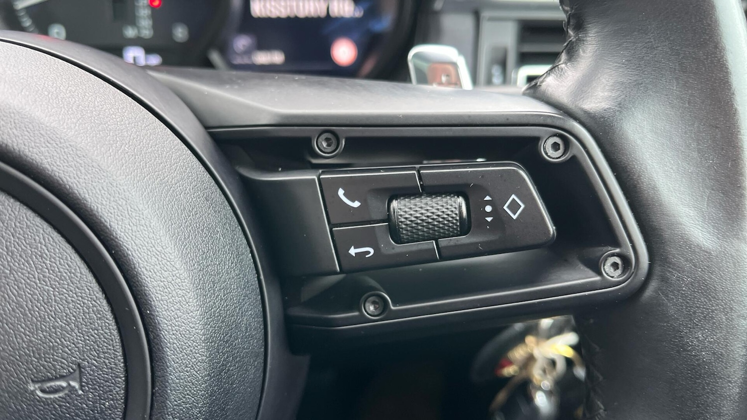 Used Porsche Macan 2022 for sale - 77538630: Photo 18