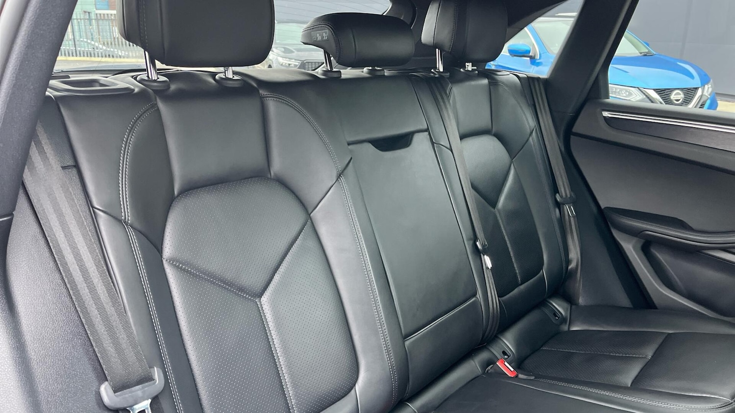 Used Porsche Macan 2022 for sale - 77538630: Photo 25