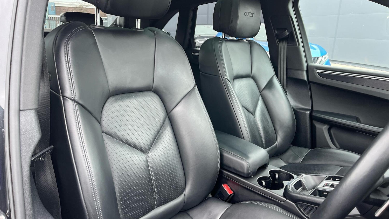 Used Porsche Macan 2022 for sale - 77538630: Photo 31