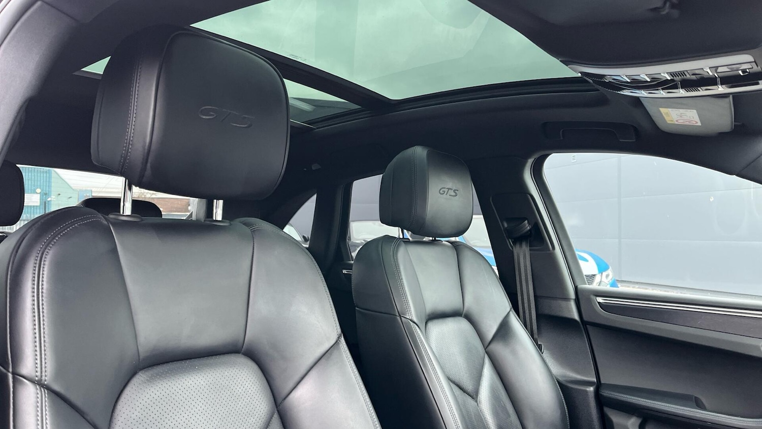 Used Porsche Macan 2022 for sale - 77538630: Photo 32