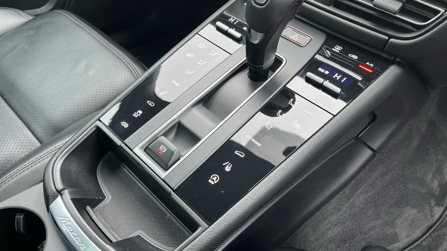 Used Porsche Macan 2022 for sale - 77538630: Photo 33