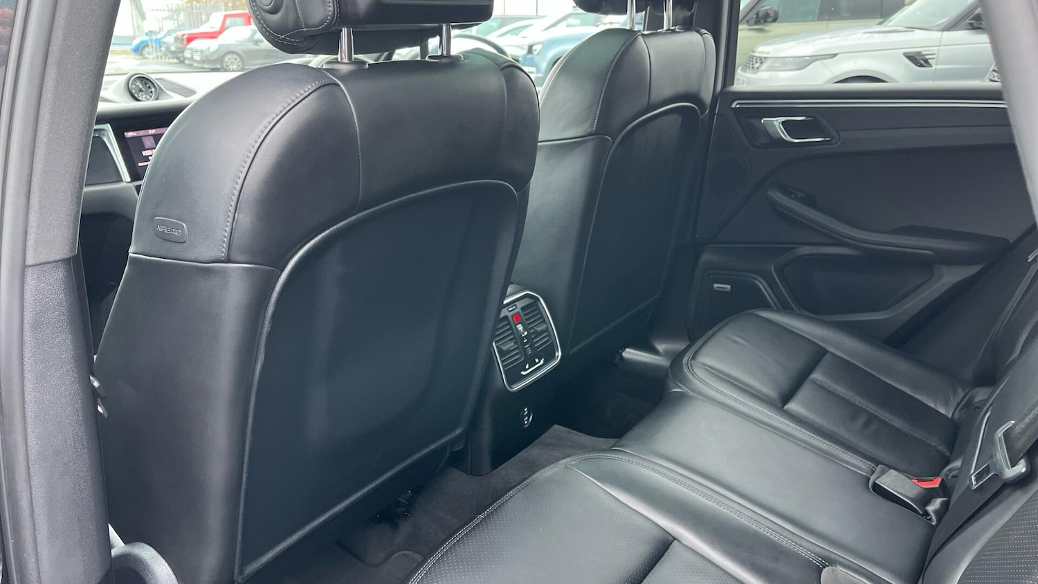 Used Porsche Macan 2022 for sale - 77538630: Photo 44