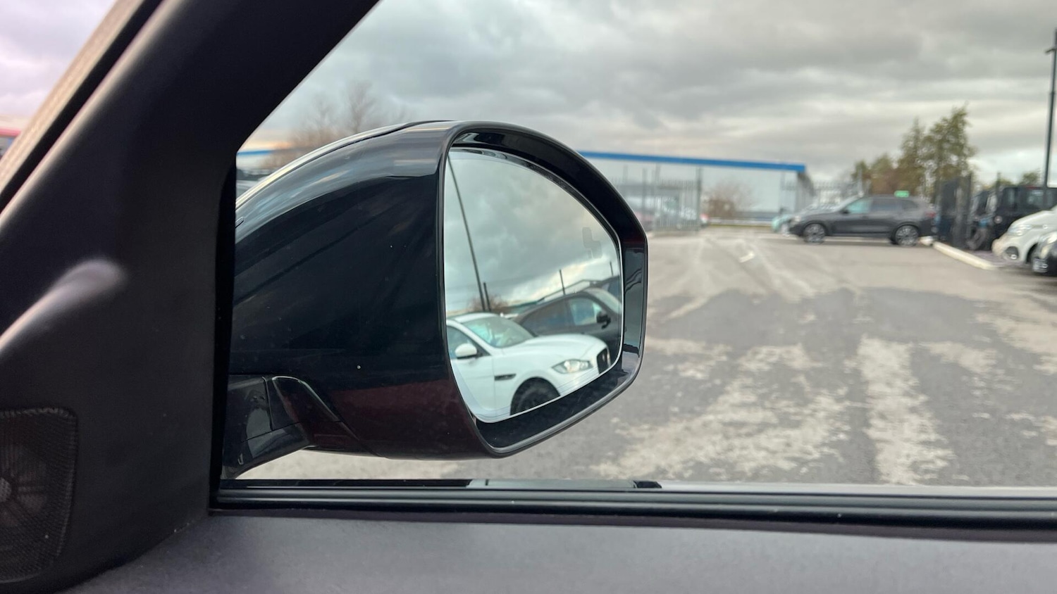 Used Land Rover Range Rover Velar 2020 for sale - 76781202: Photo 20