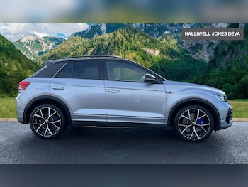 Used Volkswagen T-Roc 2023 for sale - 76781866: Photo