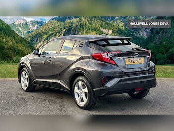 Used Toyota C-HR 2019 for sale - 77523902: Photo