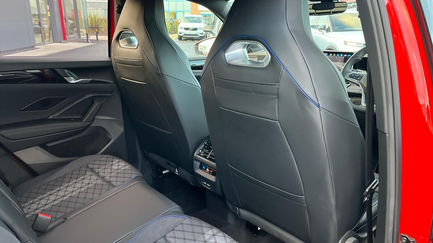 Used Volkswagen Tiguan 2024 for sale - 76976673: Photo 23