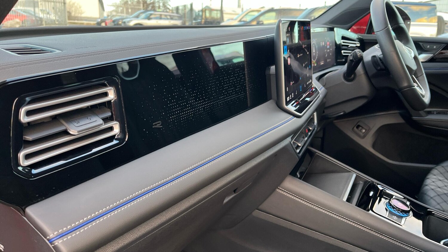 Used Volkswagen Tiguan 2024 for sale - 76976673: Photo 32