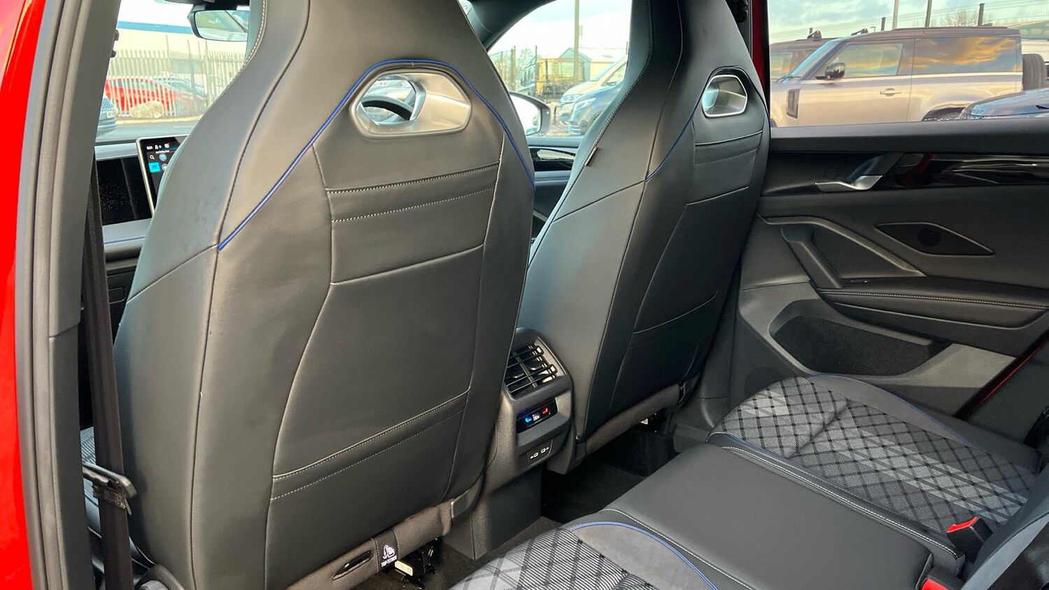 Used Volkswagen Tiguan 2024 for sale - 76976673: Photo 36