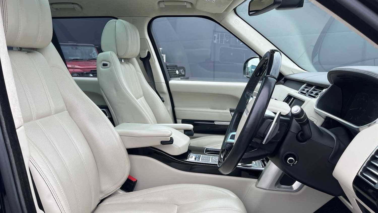 Used Land Rover Range Rover 2014 for sale - 77081549: Photo 11