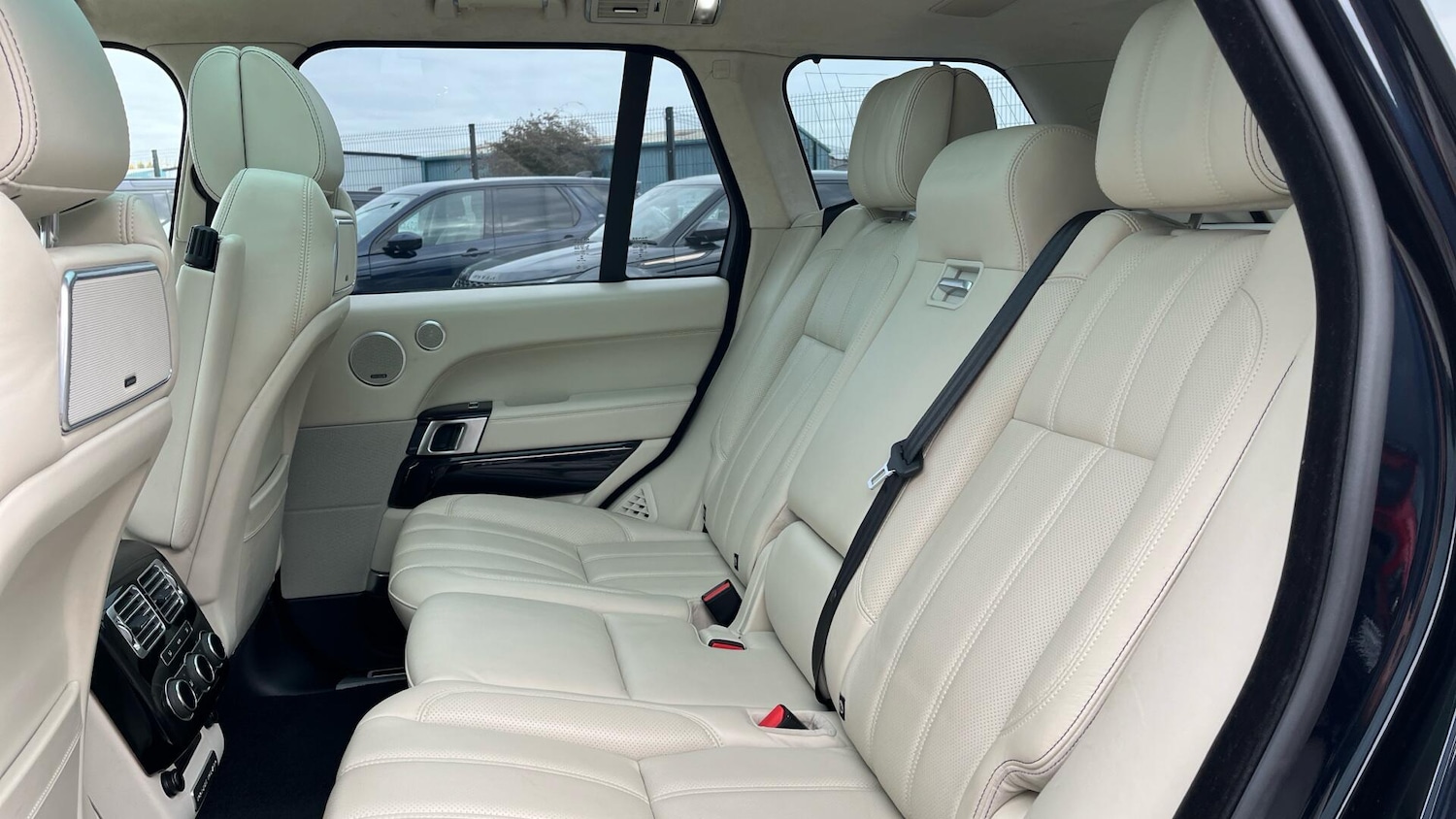 Used Land Rover Range Rover 2014 for sale - 77081549: Photo 12